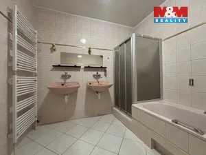 Pronájem bytu 2+1, České Budějovice - České Budějovice 6, Palmová, 70 m2