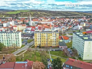 Prodej bytu 3+1, Hustopeče, Masarykovo nám., 55 m2