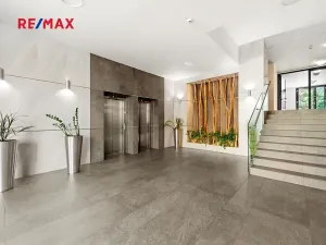 Pronájem bytu 2+kk, Praha - Žižkov, Olšanská, 71 m2