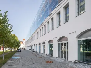 Pronájem kanceláře, Praha - Karlín, Křižíkova, 467 m2