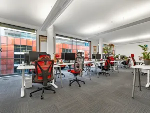 Pronájem kanceláře, Praha - Karlín, Křižíkova, 467 m2