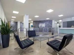 Pronájem kanceláře, Praha - Uhříněves, Přátelství, 50 m2