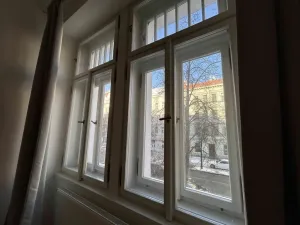 Pronájem bytu 1+kk, Praha - Bubeneč, Korunovační, 28 m2