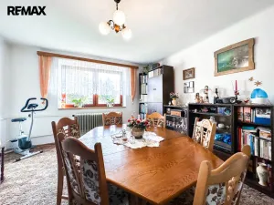 Prodej rodinného domu, Komárov, Sokolská, 300 m2