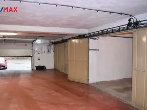 Pronájem garáže, Olomouc, Heyrovského, 14 m2