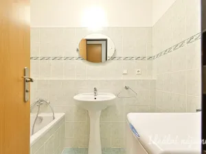 Pronájem bytu 2+kk, Brno, Majdalenky, 63 m2