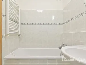 Pronájem bytu 2+kk, Brno, Majdalenky, 63 m2