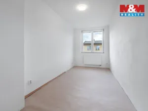 Prodej bytu 3+1, Srby, 72 m2