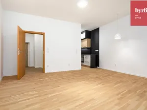 Pronájem bytu 3+kk, Opava, Dolní náměstí, 100 m2