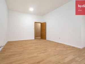 Pronájem bytu 3+kk, Opava, Dolní náměstí, 100 m2