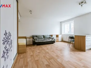 Pronájem bytu 1+kk, Pardubice - Zelené Předměstí, Milheimova, 34 m2