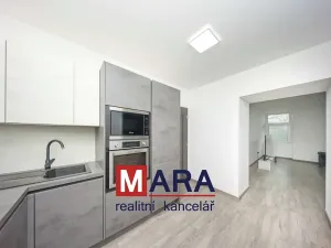 Prodej bytu 3+1, Olomouc, Selské nám., 88 m2