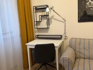 Pronájem bytu 1+1, Praha - Vinohrady, Šrobárova, 36 m2