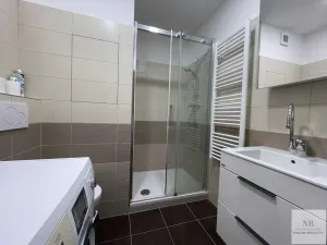 Pronájem bytu 1+1, Karlovy Vary, Východní, 35 m2