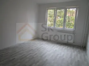 Pronájem bytu 1+1, Karlovy Vary, Charkovská, 360 m2