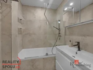 Prodej bytu 3+1, Praha - Strašnice, Černokostelecká, 64 m2