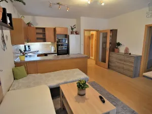 Prodej bytu 2+kk, Řevnice, Komenského, 55 m2