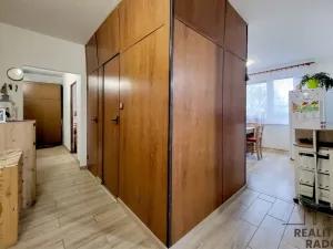 Prodej bytu 3+1, Znojmo, Mičurinova, 70 m2