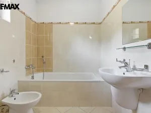 Prodej rodinného domu, Karlovy Vary, Za Motelem, 137 m2