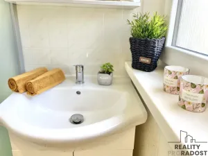 Prodej bytu 2+1, Olomouc - Povel, Nešporova, 43 m2