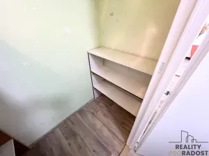 Prodej bytu 2+1, Olomouc - Povel, Nešporova, 43 m2