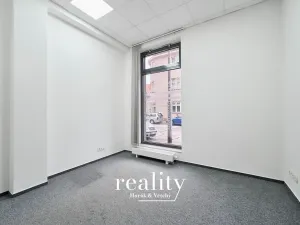 Pronájem obchodního prostoru, Znojmo, Bezručova, 72 m2