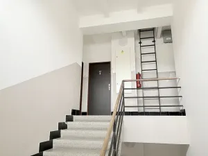 Pronájem bytu 1+kk, Praha - Michle, Počátecká, 27 m2