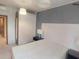 Pronájem bytu 2+kk, Praha - Vysočany, Pod Harfou, 55 m2