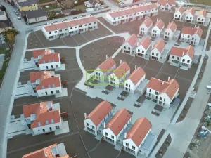 Prodej komerčního pozemku, Drahelčice, 7730 m2