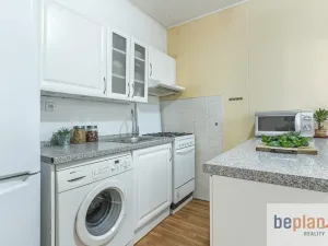 Prodej bytu 3+1, Praha - Prosek, Bílinská, 62 m2