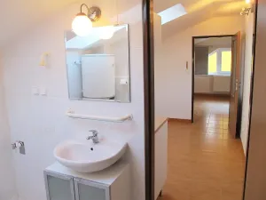 Pronájem kanceláře, Praha - Řepy, Žalanského, 40 m2