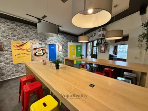 Pronájem obchodního prostoru, Olomouc, tř. Svobody, 58 m2