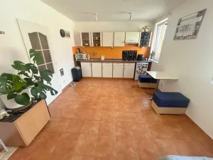 Pronájem bytu 1+kk, Praha - Strašnice, Věšínova, 32 m2