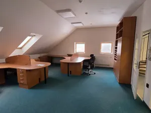 Pronájem kanceláře, Brno, Bieblova, 458 m2