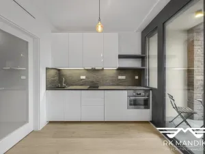 Pronájem bytu 1+kk, Praha - Smíchov, U Lihovaru, 28 m2