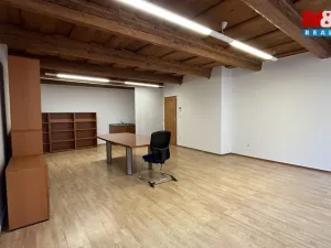 Pronájem kanceláře, Jihlava, Husova, 48 m2