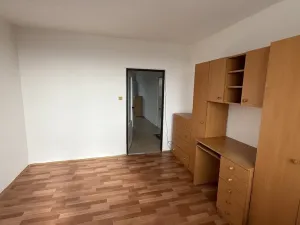 Pronájem bytu 2+1, Třebíč, Velkomeziříčská, 52 m2