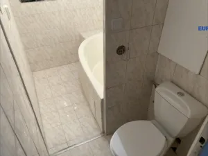 Pronájem bytu 2+1, Cheb, Lesní, 78 m2