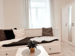 Pronájem bytu 1+kk, Milovice - Mladá, Slepá, 30 m2