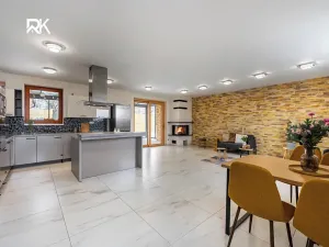 Prodej bytu 5+kk, Červené Pečky, Na Vyhlídce, 229 m2
