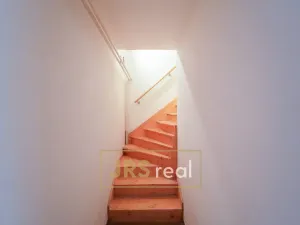 Prodej komerční nemovitosti, Hovorany, 141 m2