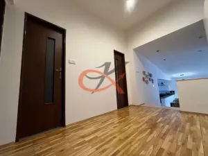 Prodej rodinného domu, Vlčková, 237 m2