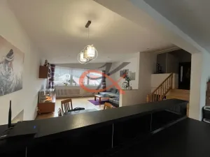 Prodej rodinného domu, Vlčková, 237 m2