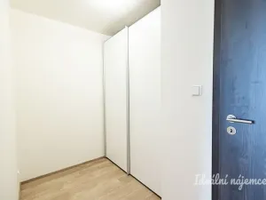 Pronájem bytu 2+kk, Praha, Jankovcova, 55 m2