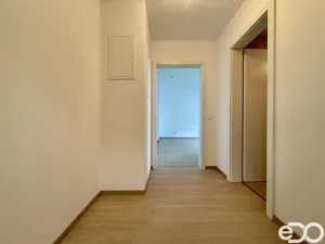 Pronájem bytu 1+kk, Praha, Vyletalova, 33 m2