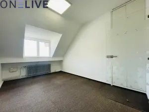 Pronájem kanceláře, Plzeň, náměstí T. G. Masaryka, 365 m2