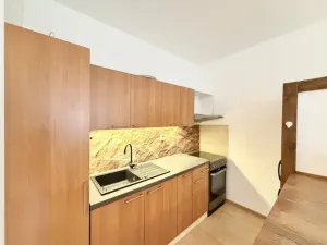 Pronájem bytu 1+kk, Liberec - Liberec VII-Horní Růžodol, Jeronýmova, 35 m2