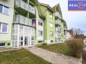 Prodej bytu 3+kk, Praha, Semilská, 105 m2