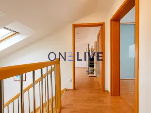 Pronájem bytu 3+1, Praha - Holešovice, 89 m2