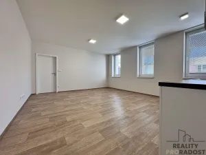 Pronájem bytu 2+kk, Hodonín, Národní třída, 51 m2